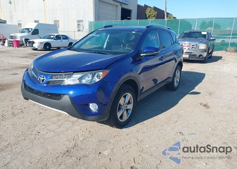 2015 Toyota Rav4 Xle z USA, uszkodzony, nr VIN 2T3RFREV6FW404262